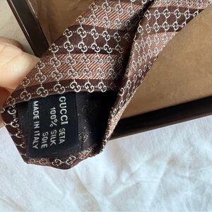 Gucci Dark Brown Patterned Silk Tie
